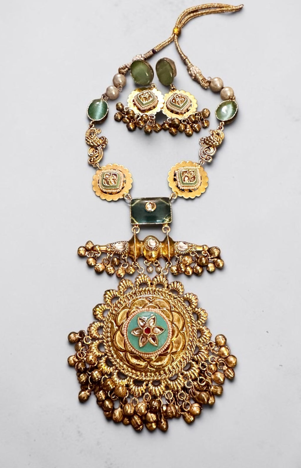 Blue stone gold finish set