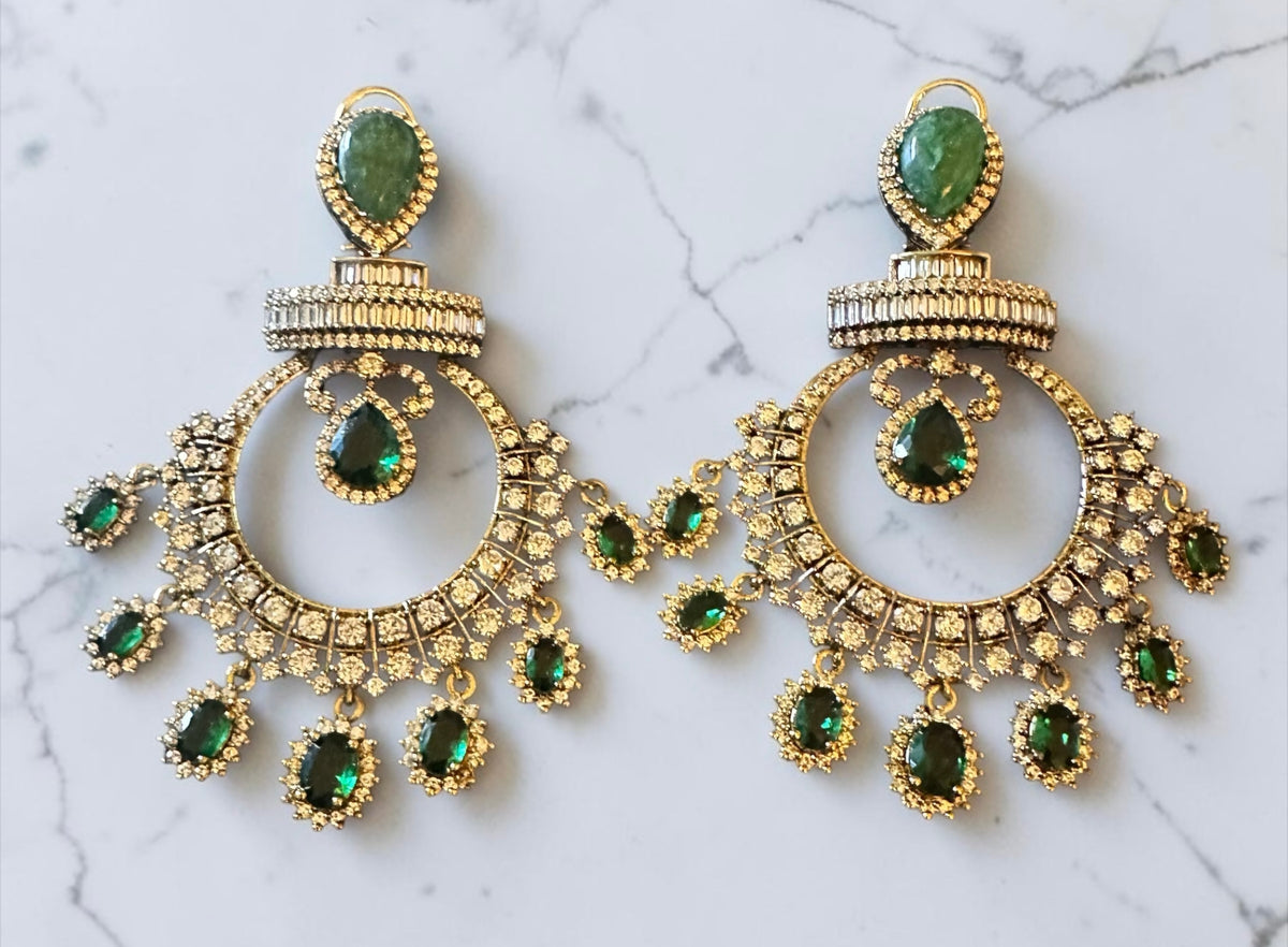 Emerald green ad earrings