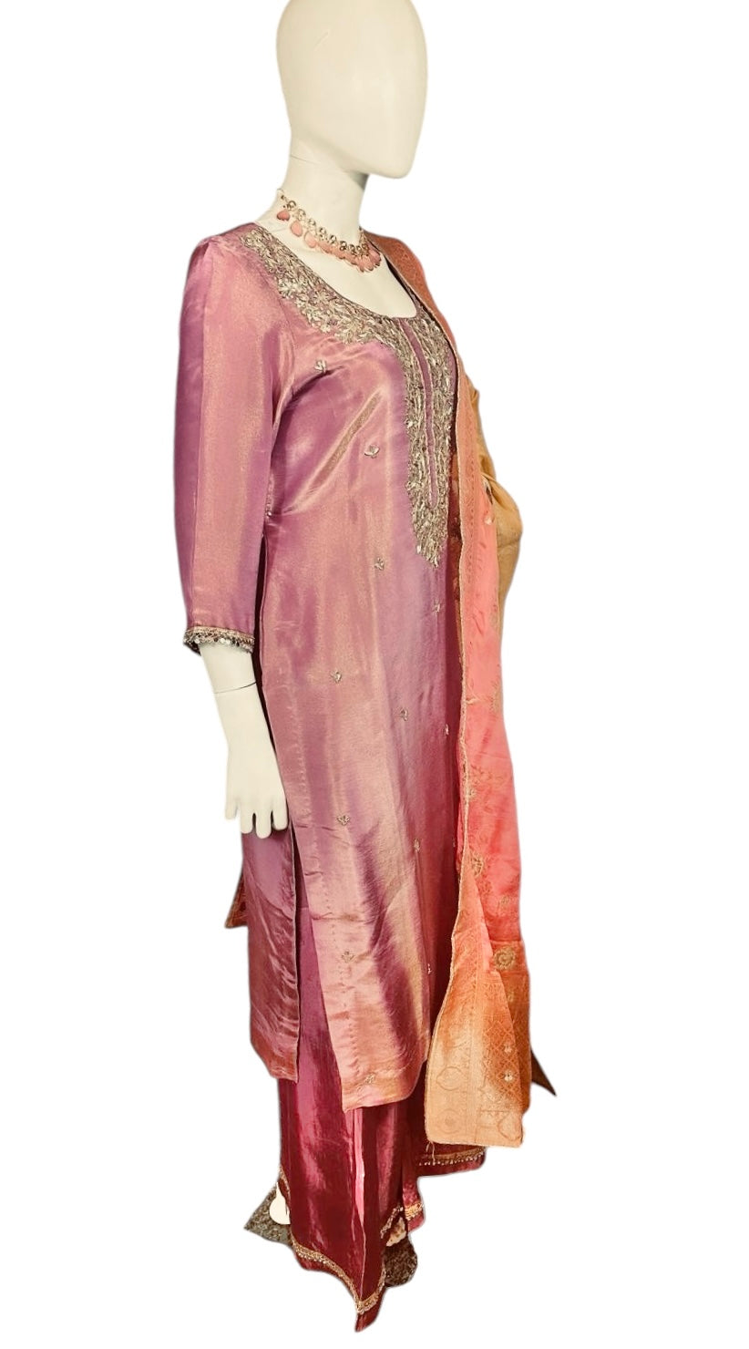 Mauve shimmer georgette suit