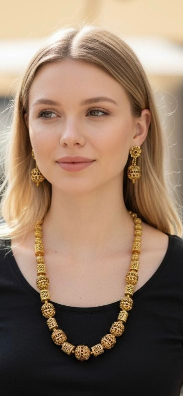 Gold plated necklace set