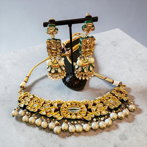 Clear kundan set