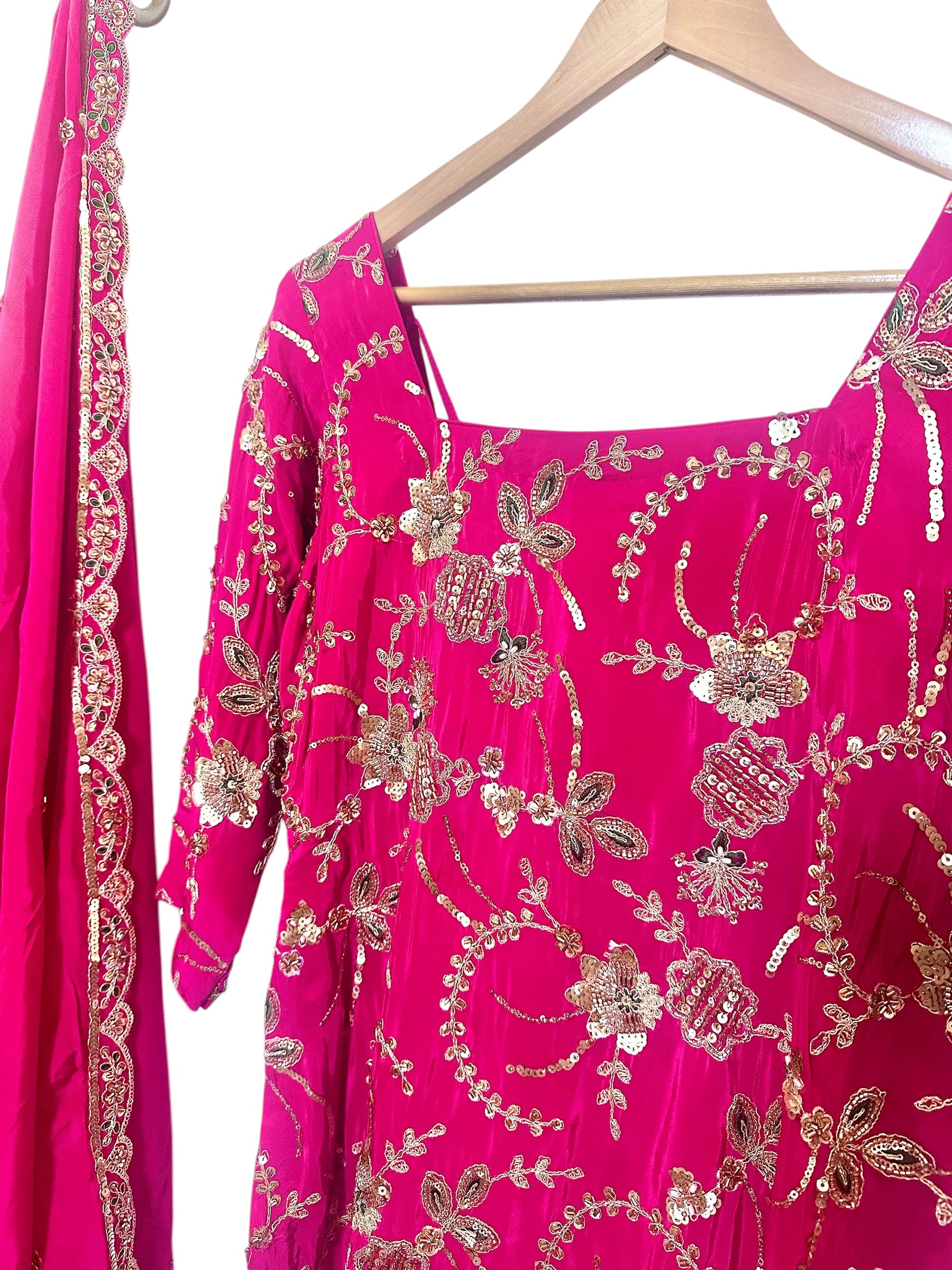 Fuchsia sharara set