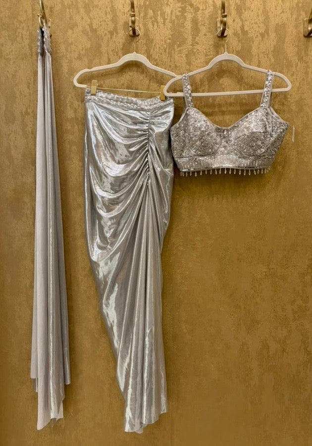 Silver metallic fusion outfit