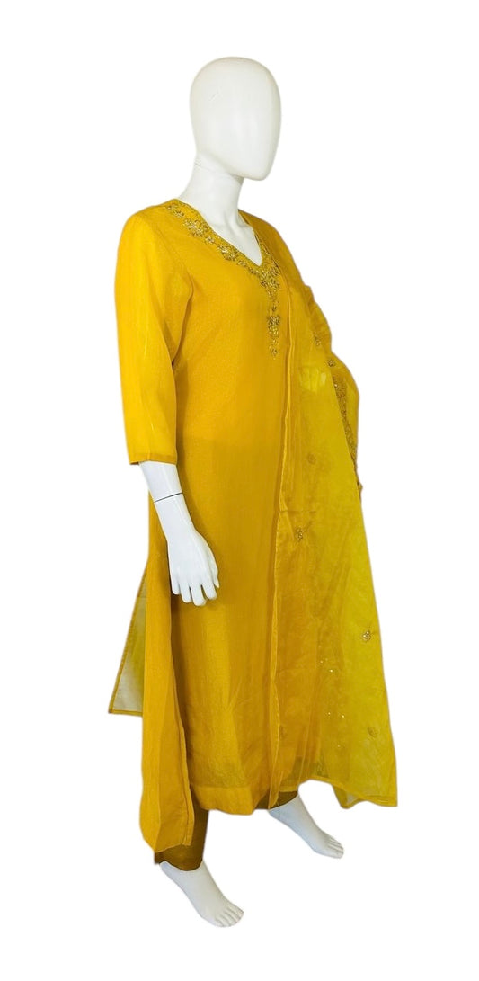 Yellow tissue suit