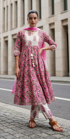 Pink n white printed cotton suit