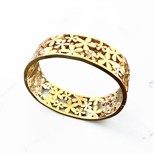 Cut-work floral bangle