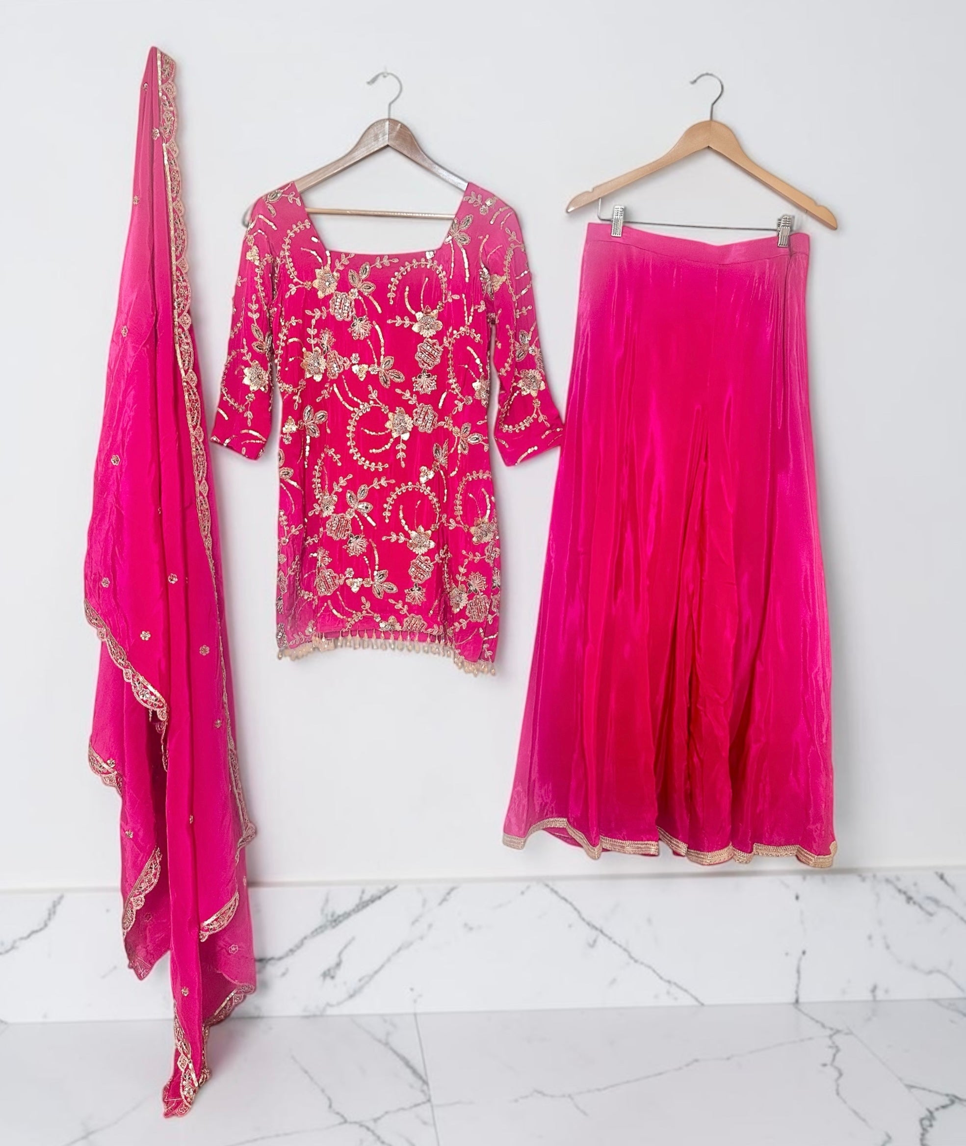Fuchsia sharara set