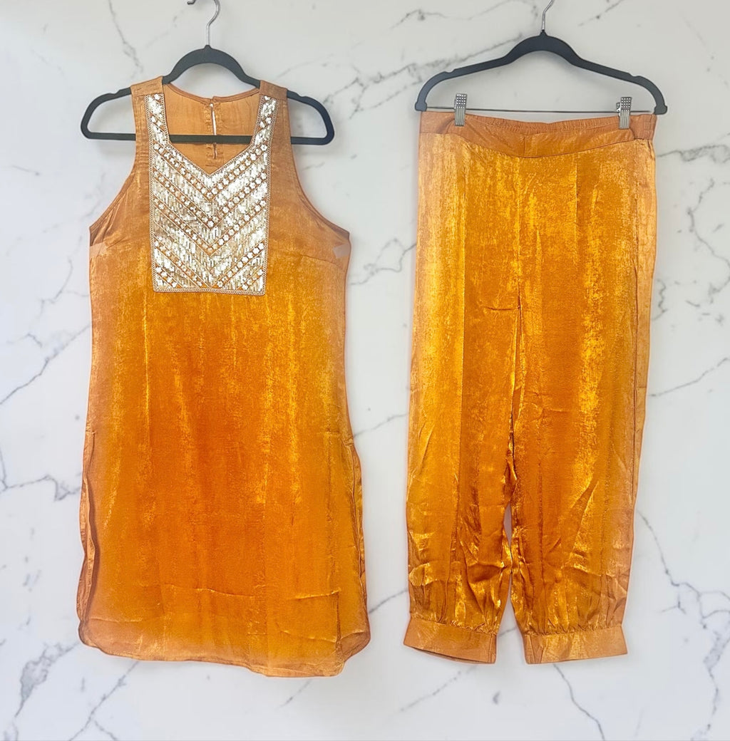 Mustard yellow 2-piece  set