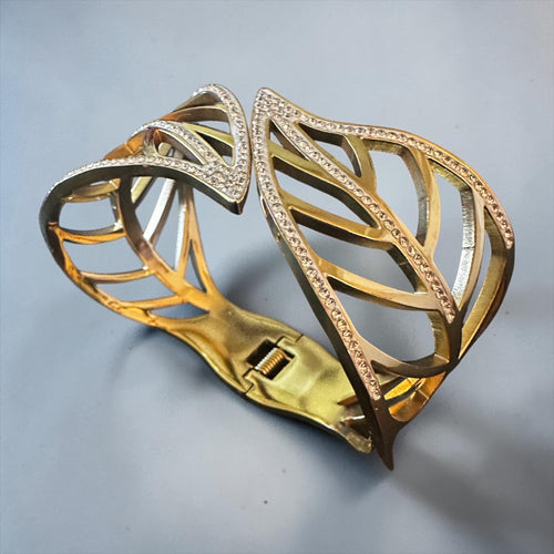 Ad gold finish bracelet