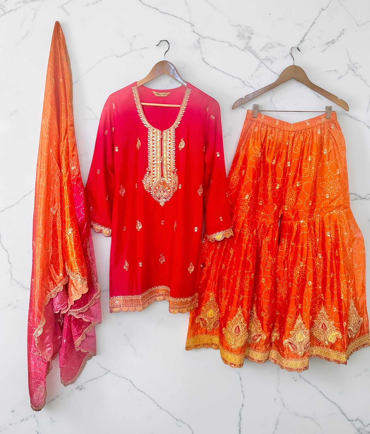 Red-orange contrast garara set
