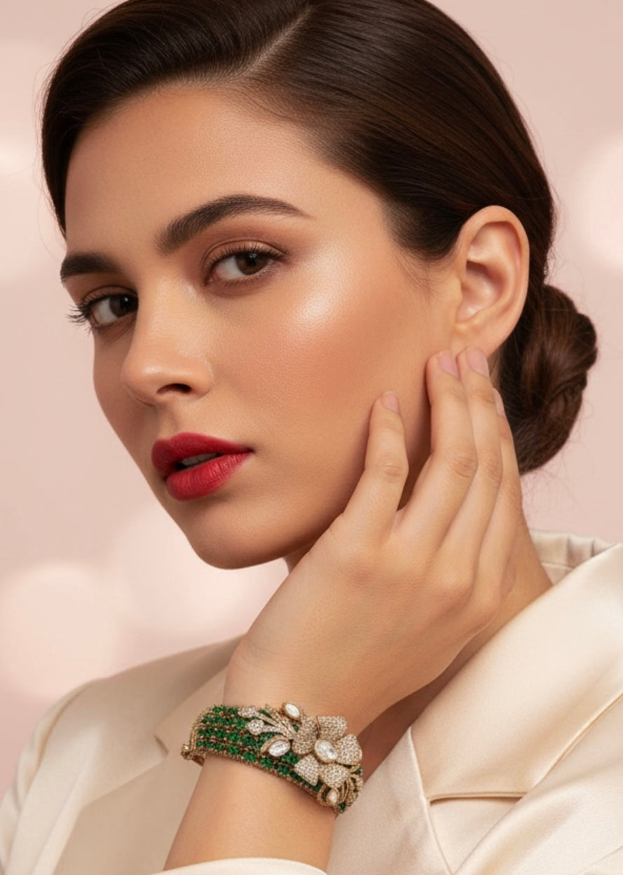Emerald green ad bracelet