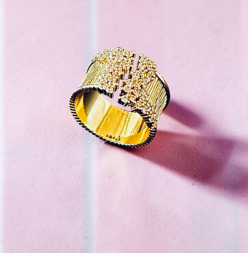 Gold finish ad ring