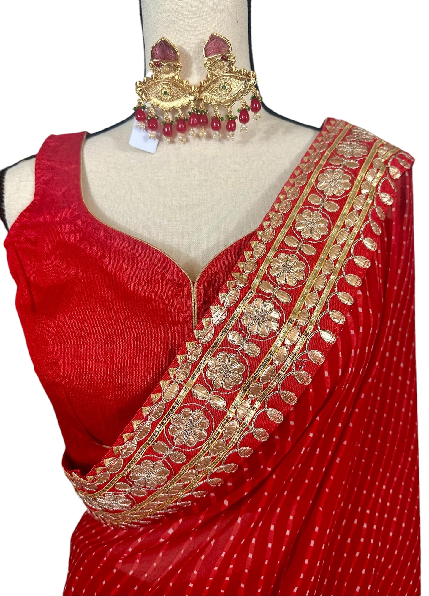 Red lehriya saree