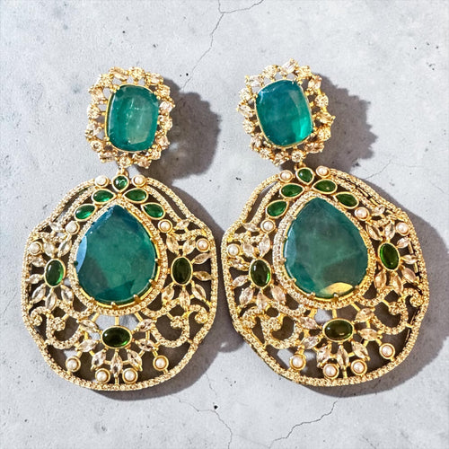 Emerald green ad earrings