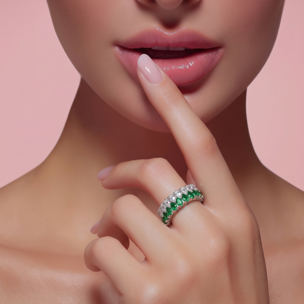 Emerald green ad ring