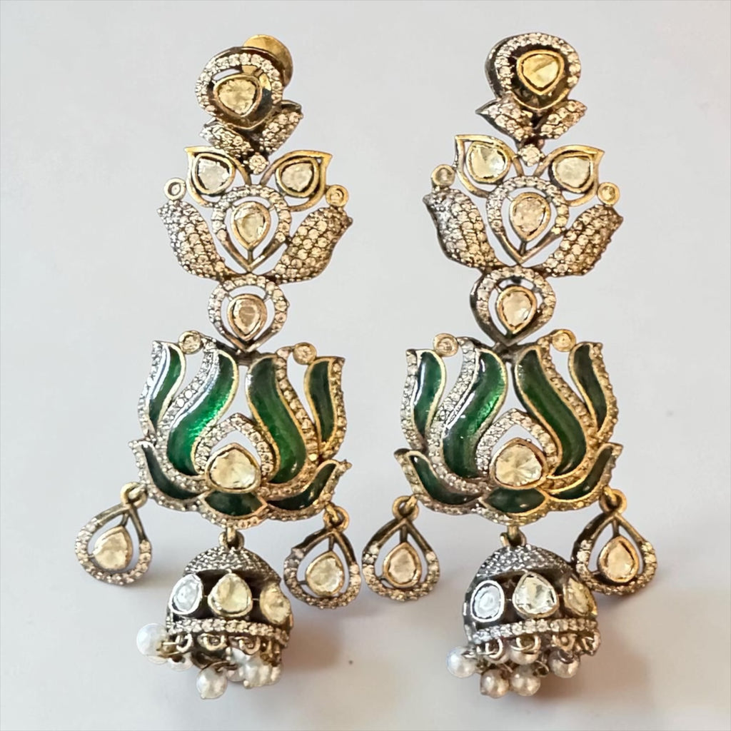 Emerald green Victorian style earrings