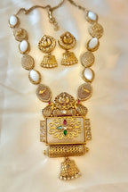White onyx set