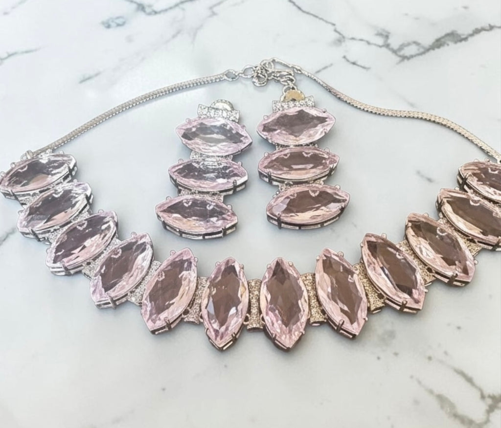 Light pink crystal set