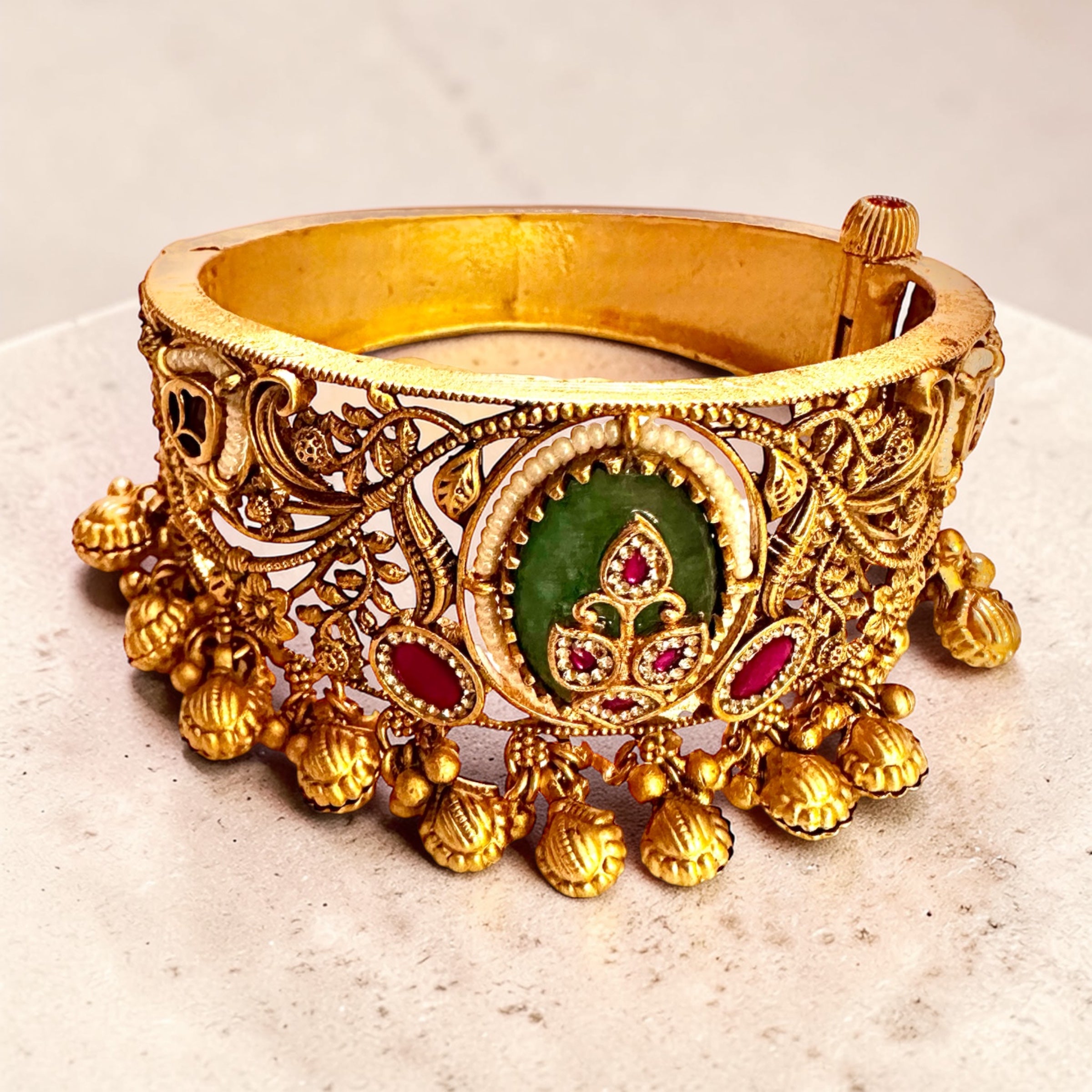 Emerald n Ruby stone kada