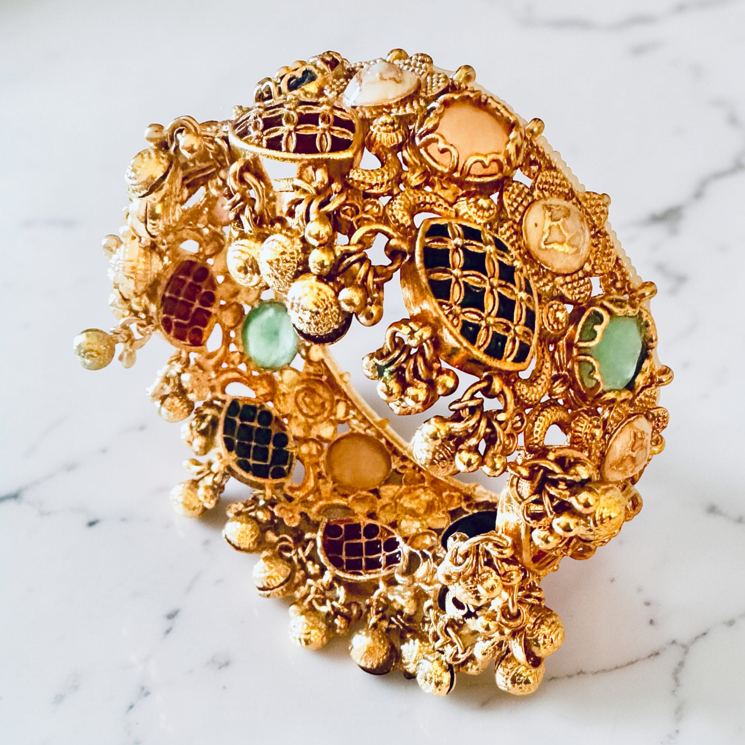 Multi-colored stone kada