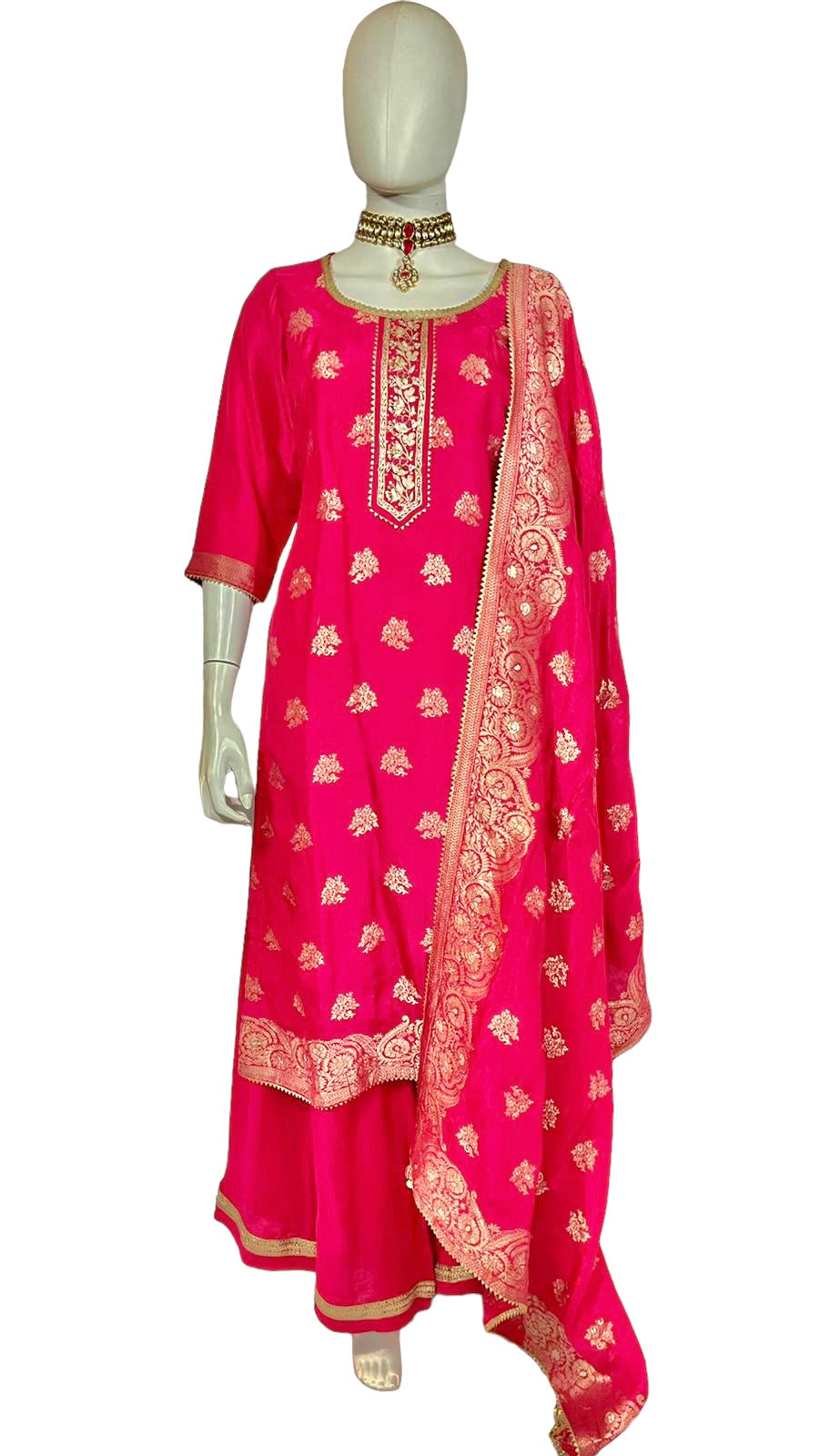 Red benarasi silk suit