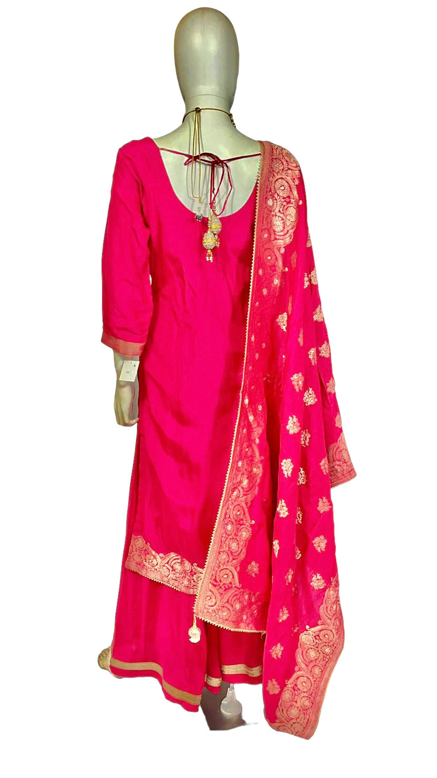 Red benarasi silk suit